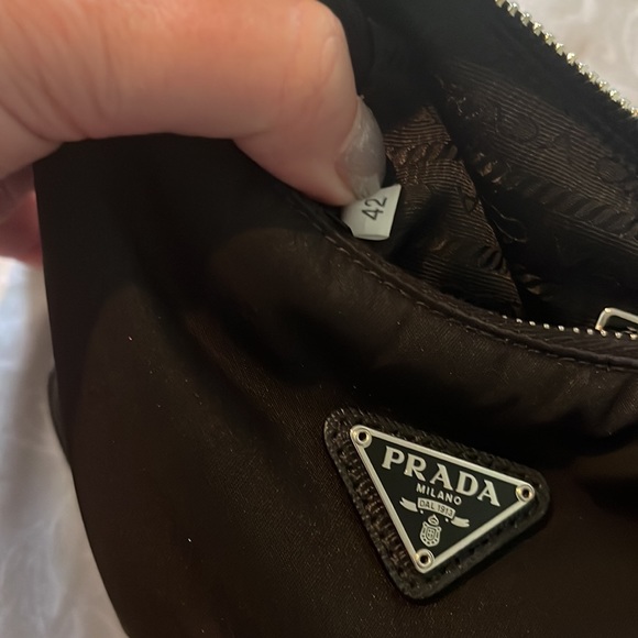 Brand new Prada clutch. Only used once for an event. - Picture 3 of 3